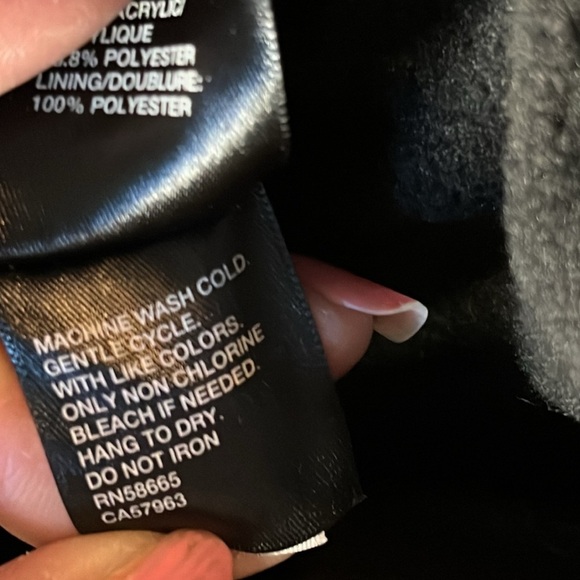 ZELLA Ribbed Lined Pom Pom Black/Gray Beanie NWT - OS - Picture 12 of 16